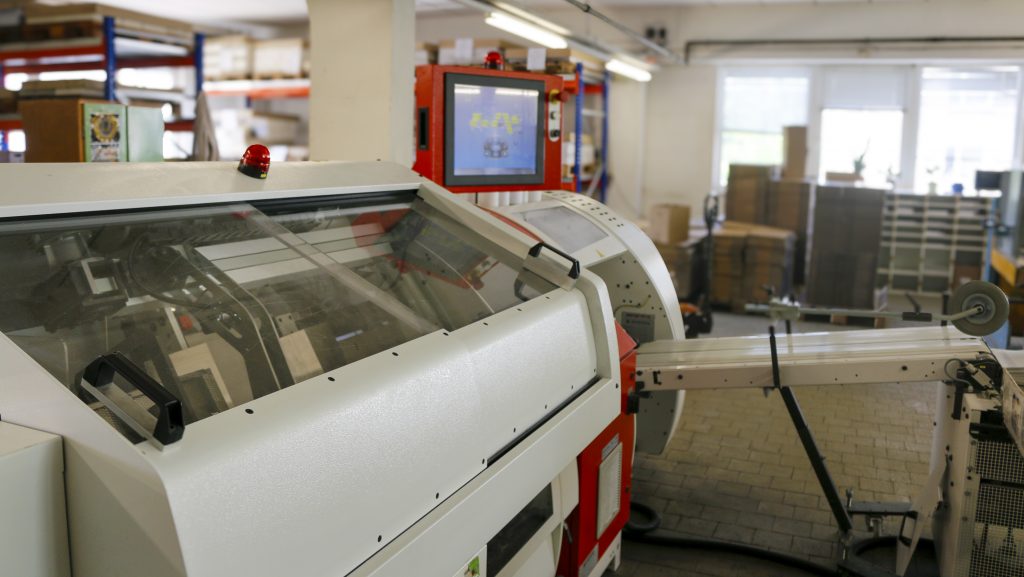 Aster Fadenheftmaschine